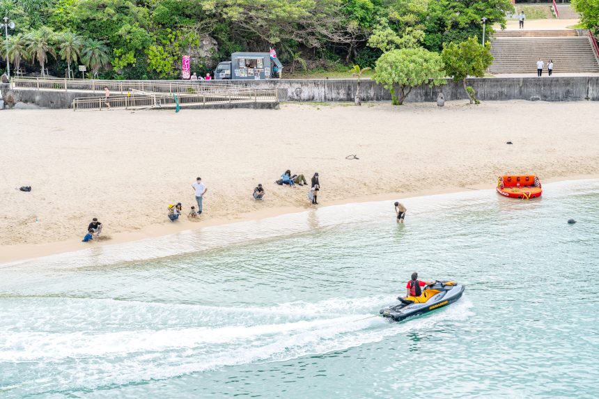 오키나와 나미노우에 해수욕장